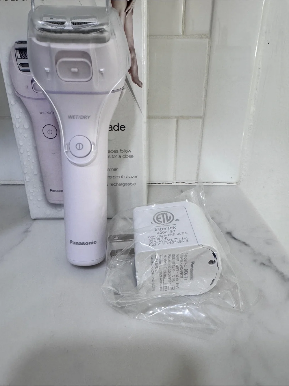 Panasonic Close Curves ES-WWL6A Ladies Electric Shaver Wet Dry Cordless